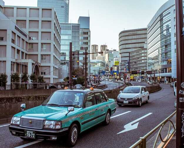Mercedes-Benz W140: тишина салона, регулировки кресел и отделка