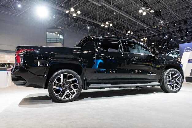 Цена и комплектации Subaru Forester 5